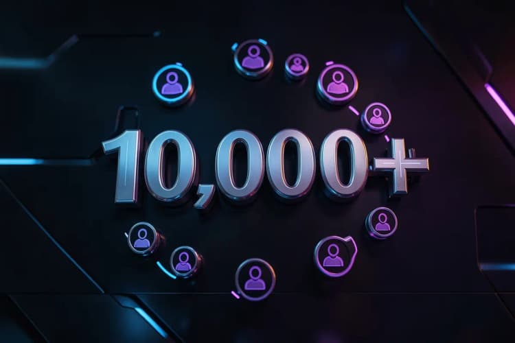 Um grande número "10.000+" exibido de forma proeminente com ícones de clientes satisfeitos.
